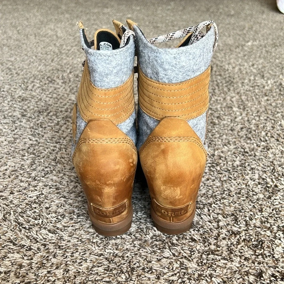 Sorel Lexie Wedge Boots - Picture 3 of 6